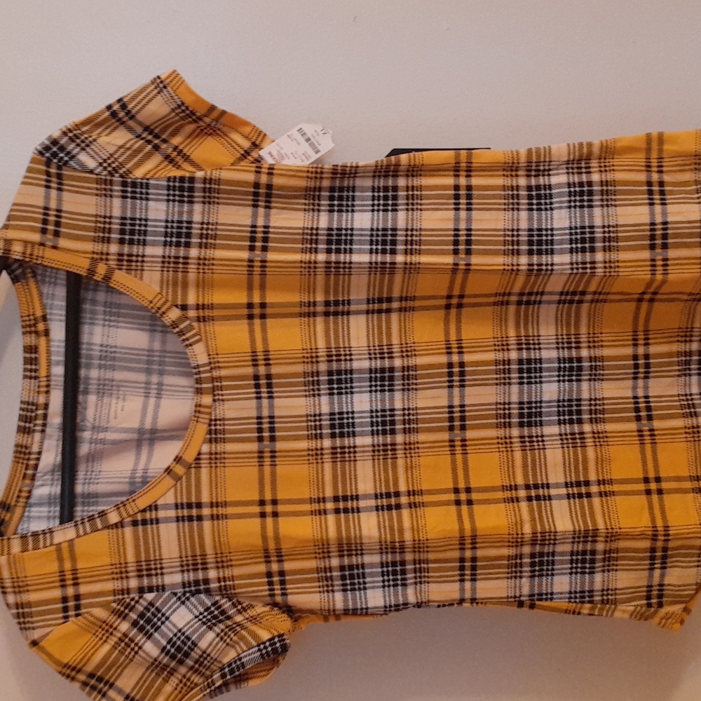 NWT~Misses Top